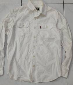Kemeja levis L