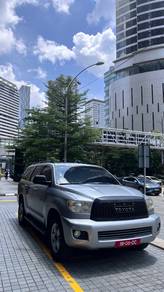 Toyota Land Cruiser ZX in Bukit Bintang, KUL