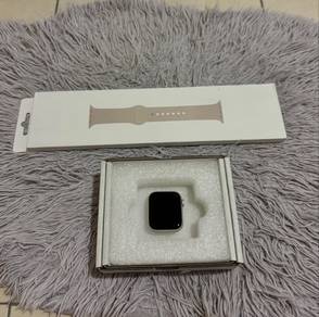 Apple Watch SE 2 Gen Starlight 41mm