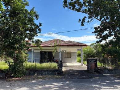 Bungalow House For Sale in Seri Kembangan,SGR