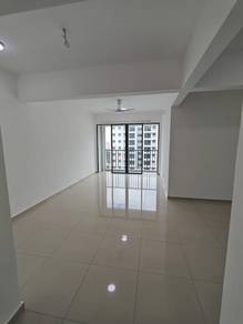 Condominium For Rent in Ideal Venice Residency
