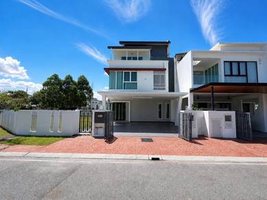 3-storey Terraced House For Sale in Cyberjaya,SGR