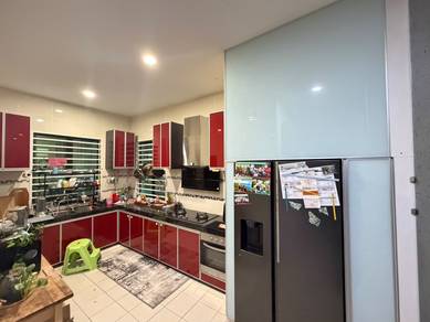 Semi-Detached House For Sale in Senawang,NSN