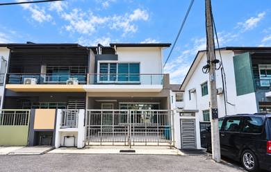 Terraced House For Sale in Beranang,SGR