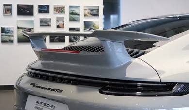 Porsche 911 992 carrera aerokit rear wing spoiler