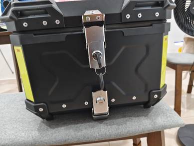 Motorcycle Box 45 L
