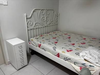 Bed + mattress for sale