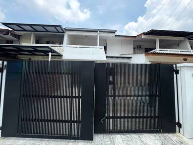 2-storey Terraced House For Sale in Perling,JHR