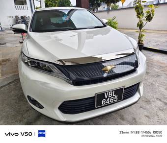 Toyota Harrier PREMIUM ADVANCE PACKAGE in Petaling Jaya, SGR