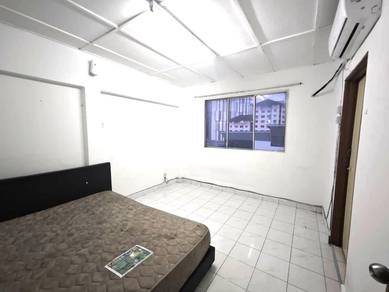 Condominium For Sale in PangsaRia