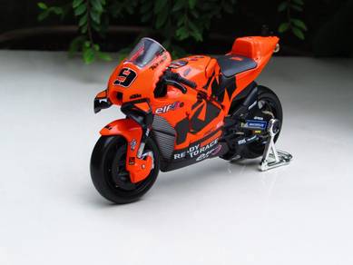 Maisto 1-18 NEW MOTOGP 2021TECH 3 KTM RC16 # 9