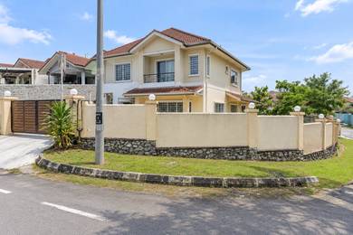 3-storey Terraced House For Sale in Batu Caves,SGR