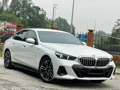 BMW 520i 20I M SPORT in Cheras, SGR