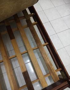 tilam dan kerusi lama 