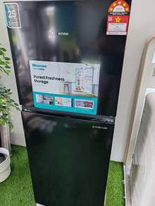 Hisense peti sejuk 240L dua pintu 5 star inverter