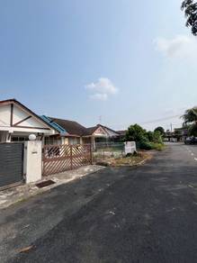 1-storey Terraced House For Sale in Perling,JHR