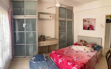 Condominium For Sale in Sea View Tower @ Harbour Place