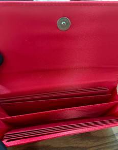 Purse / Dompet LAC Merah untuk Dijual