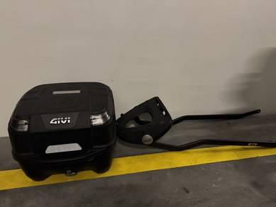 GIVI BOX with MONORACK Y16ZR