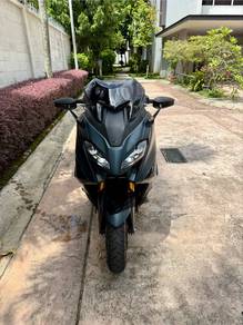 Yamaha TMAX