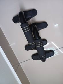 calisthenics bars