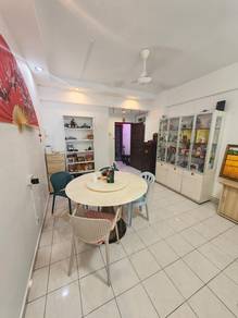 Apartment For Sale in Puncak Baiduri Apartment