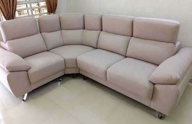 Premium Corner Sofa for Sale – Negotiable
