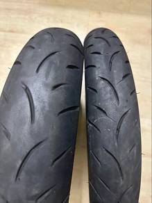 Tayar Maxxis Victra S98 90/80 130/70 with Rim