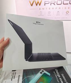 Magic Keyboard Ipad Pro 13 M4 & M5 (Model A2974)