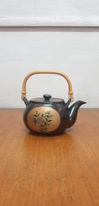 Teko Lama Vintage Teapot 