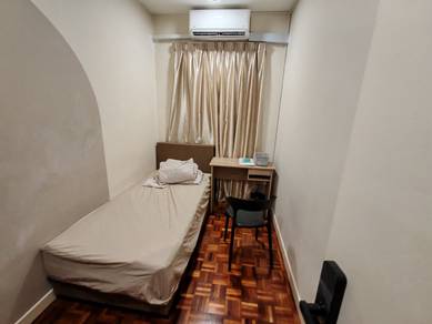 Room in Bandar Utama, SGR