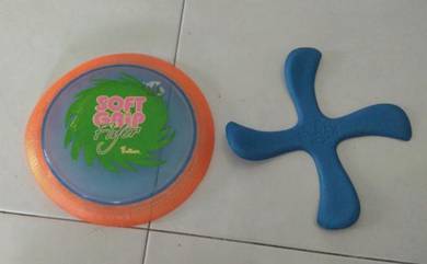 Frisbee flying saucer disc children toy game