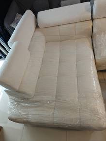 Snow White L-shaped sofa with Ottoman