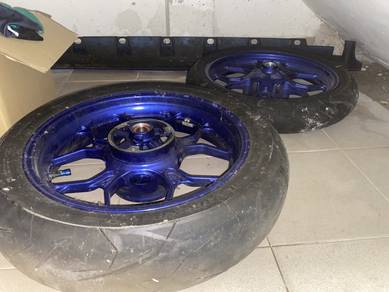 Original Yamaha R25 Rim Set