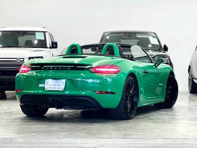 2022 Porsche 718 CAYMAN
