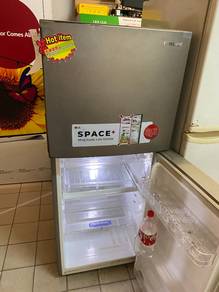 SAMSUNG 210L Refrigerator RT21 5JL1n - terpakai
