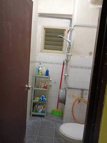 Apartment For Sale in Sri Teratai Apartment
