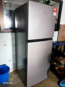 Peti Ais 🧊 Hisense 2 Pintu 240L – Like New! 
