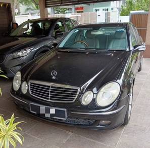 Mercedes Benz E280 280 AVANTGARDE (CKD) in Bayan Lepas, PNG