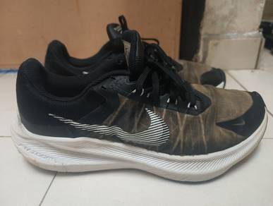Kasut Nike Zoom Winflo Sampan 
