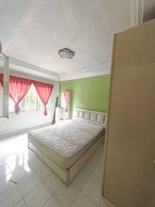 Flat For Sale in Sri Intan (Bandar Seri Alam)