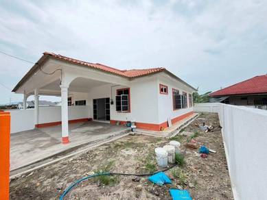 Semi-Detached House For Sale in Teluk Kalung,TRG