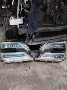 Lampu Depan Vellfire