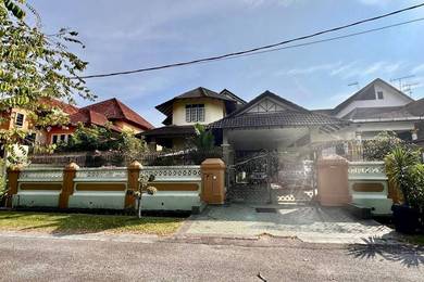Bungalow House For Sale in Gombak,KUL