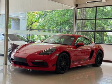 2022 Porsche Cayman GT4 718 GT4