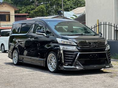 Toyota Vellfire GOLDEN EYES II in Pudu, KUL