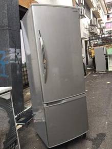 Panasonic Ais Sejuk Peti Ice Refrigerator Fridge