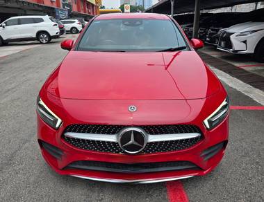 Mercedes Benz A180 A180 STYLE HATCHBACK in Cheras, KUL