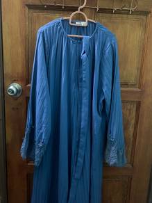 Pleated jubah like new