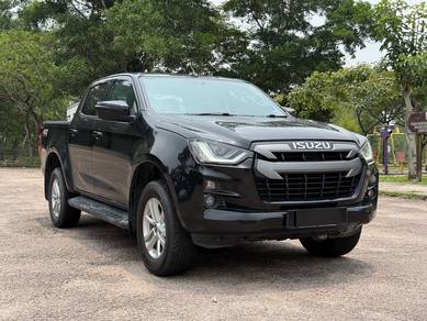 Isuzu D-Max AUTO PLUS in Johor Bahru, JHR